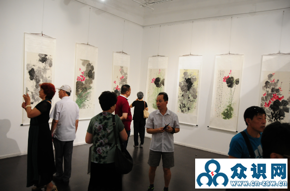 《王瑞林荷花专题书画作品展》在京隆重举行