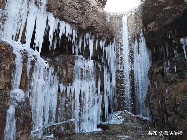 全胜峡景区关于举办第八届冰瀑节的公告