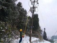 湖南武冈：下雪就是命令 镇供